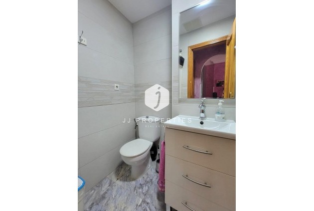Tweedehands - Appartement / flat -
Torrevieja - Playa del Cura