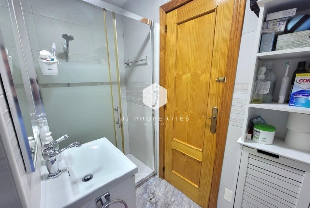 Tweedehands - Appartement / flat -
Torrevieja - Playa del Cura