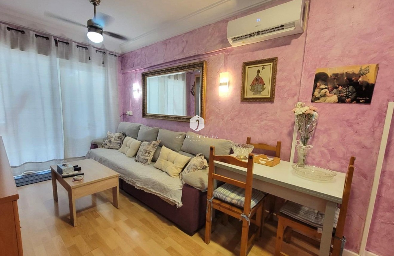 Tweedehands - Appartement / flat -
Torrevieja - Playa del Cura