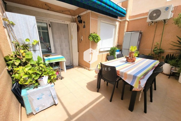 Tweedehands - Appartement / flat -
Torrevieja - Playa del Cura