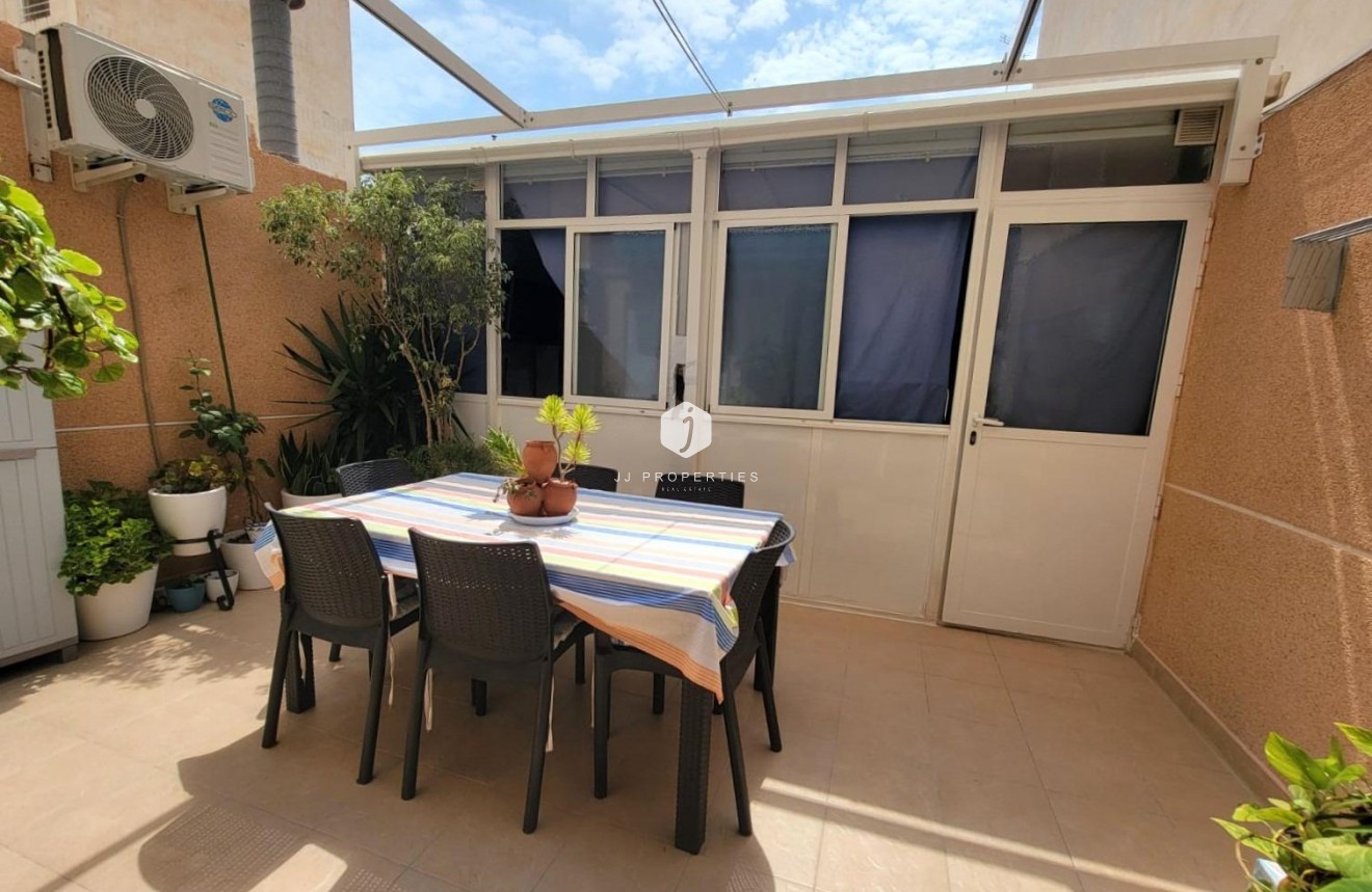 Tweedehands - Appartement / flat -
Torrevieja - Playa del Cura