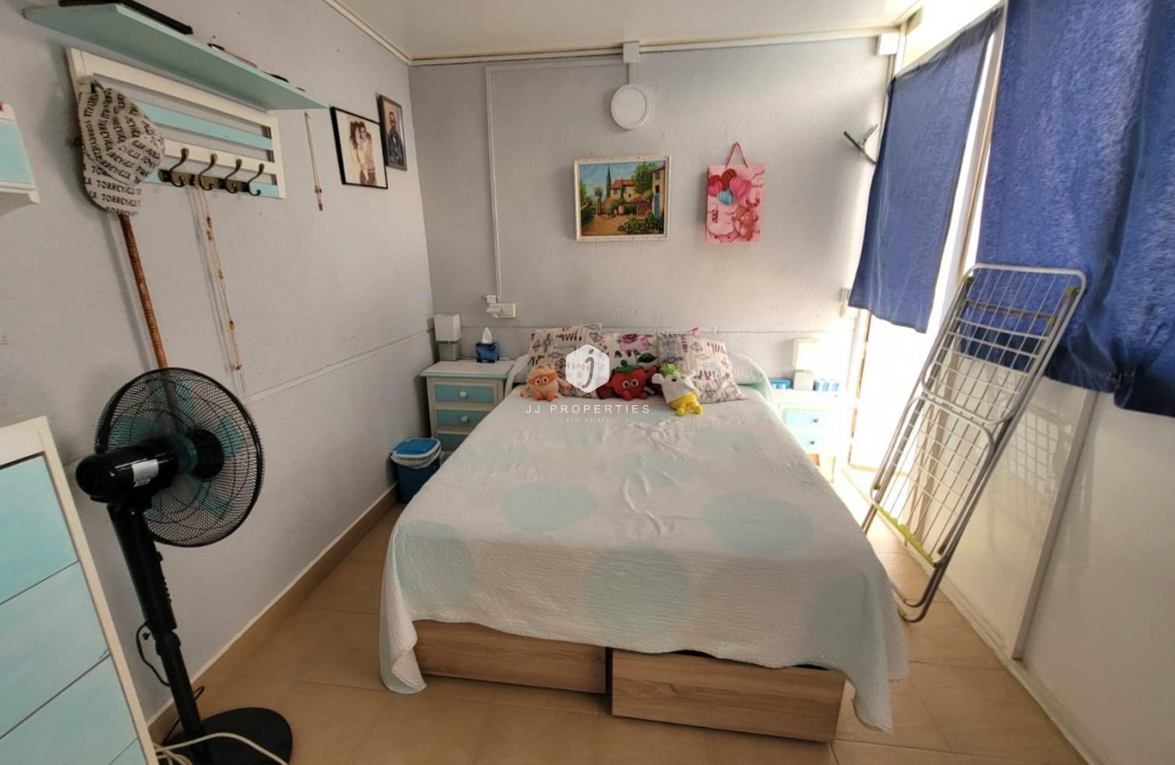 Tweedehands - Appartement / flat -
Torrevieja - Playa del Cura