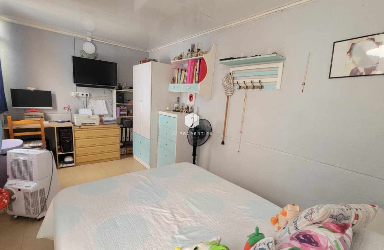 Tweedehands - Appartement / flat -
Torrevieja - Playa del Cura