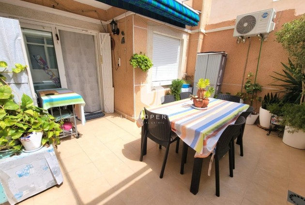 Tweedehands - Appartement / flat -
Torrevieja - Playa del Cura
