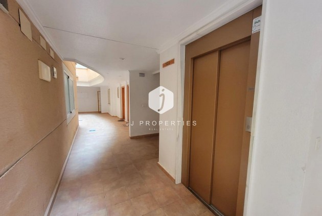 Tweedehands - Appartement / flat -
Torrevieja - Playa del Cura