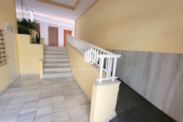 Tweedehands - Appartement / flat -
Torrevieja - Playa del Cura