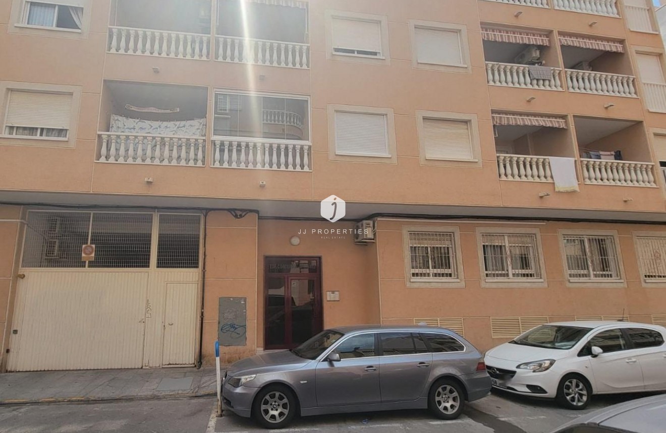 Tweedehands - Appartement / flat -
Torrevieja - Playa del Cura