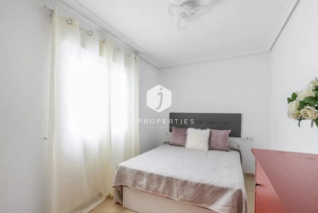 Tweedehands - Appartement / flat -
Torrevieja