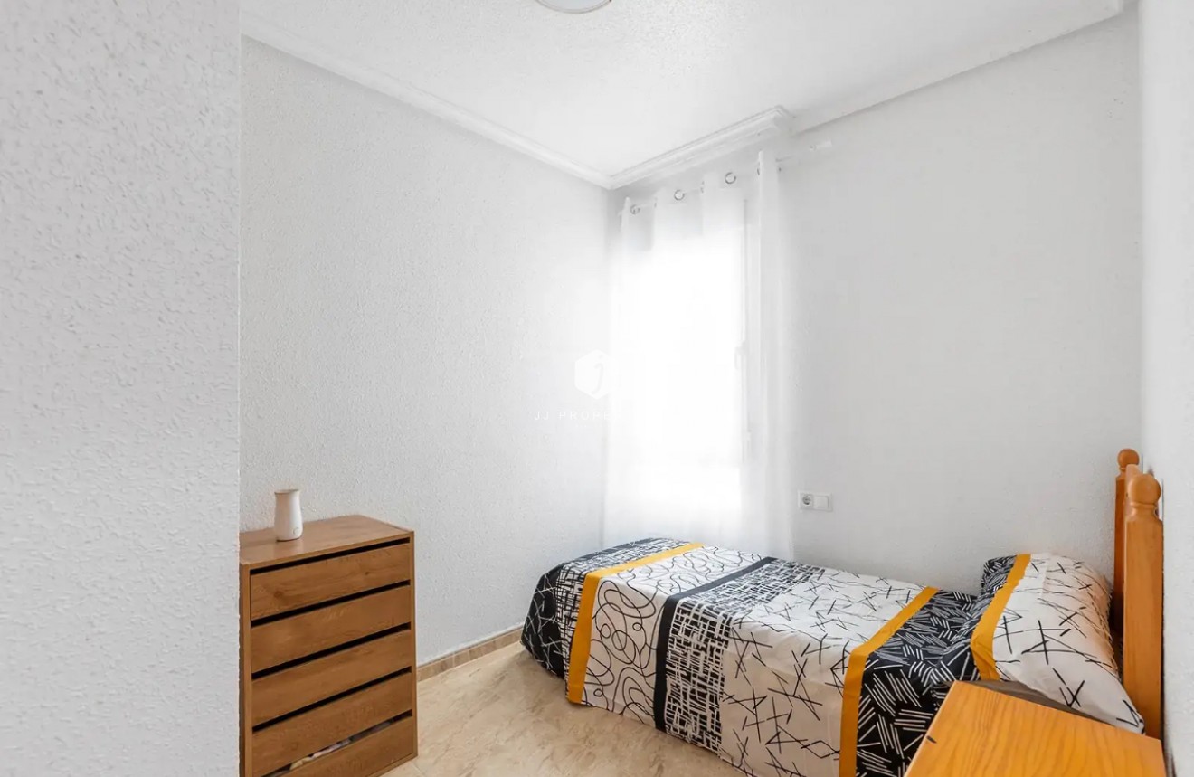 Tweedehands - Appartement / flat -
Torrevieja