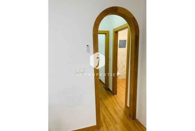 Tweedehands - Appartement / flat -
Torrevieja - Playa del Cura