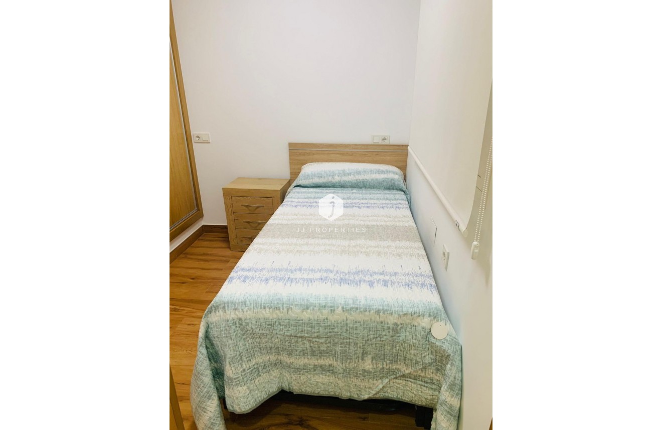 Tweedehands - Appartement / flat -
Torrevieja - Playa del Cura