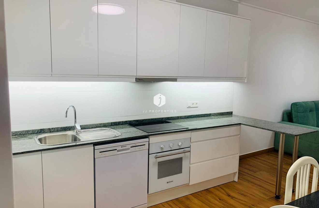 Tweedehands - Appartement / flat -
Torrevieja - Playa del Cura