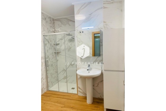 Tweedehands - Appartement / flat -
Torrevieja - Playa del Cura