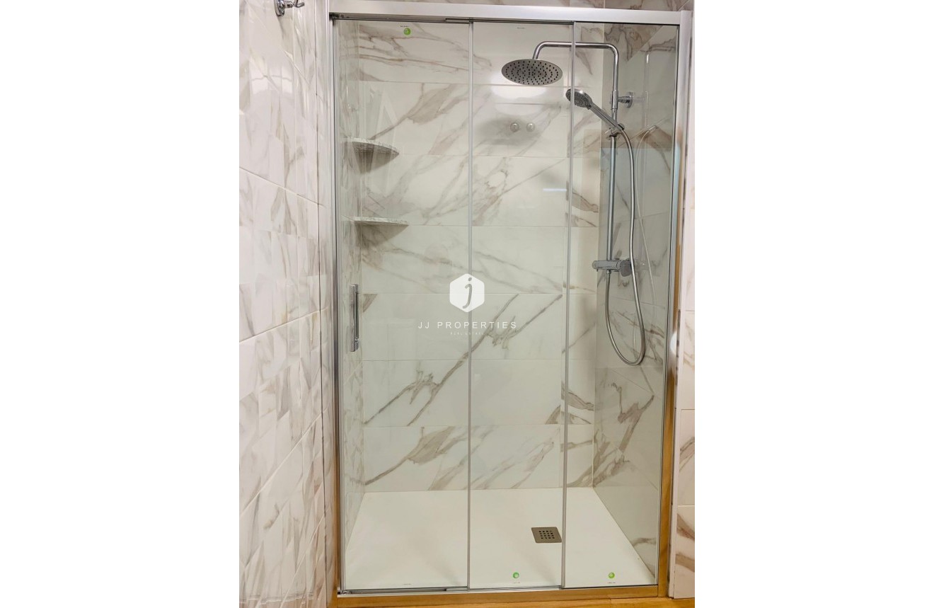 Tweedehands - Appartement / flat -
Torrevieja - Playa del Cura