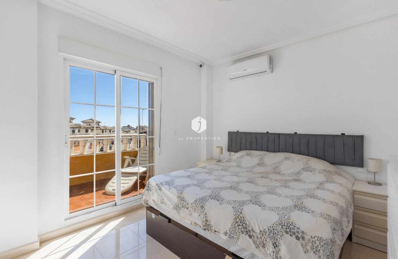 Z drugiej ręki - Szalet -
Orihuela Costa - Lomas De Cabo Roig-los Dolses