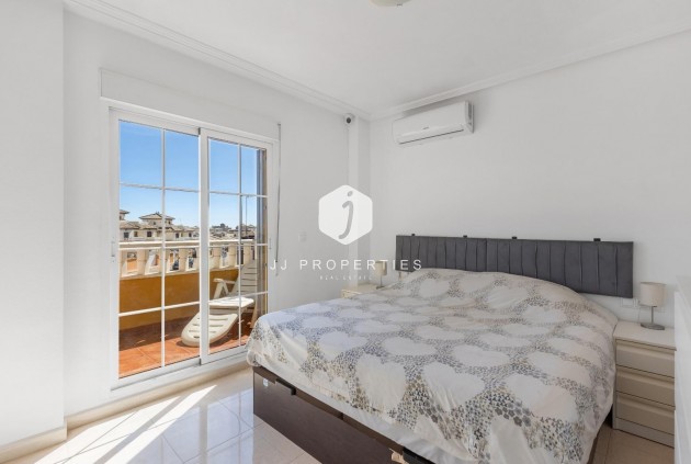 Z drugiej ręki - Szalet -
Orihuela Costa - Lomas De Cabo Roig-los Dolses