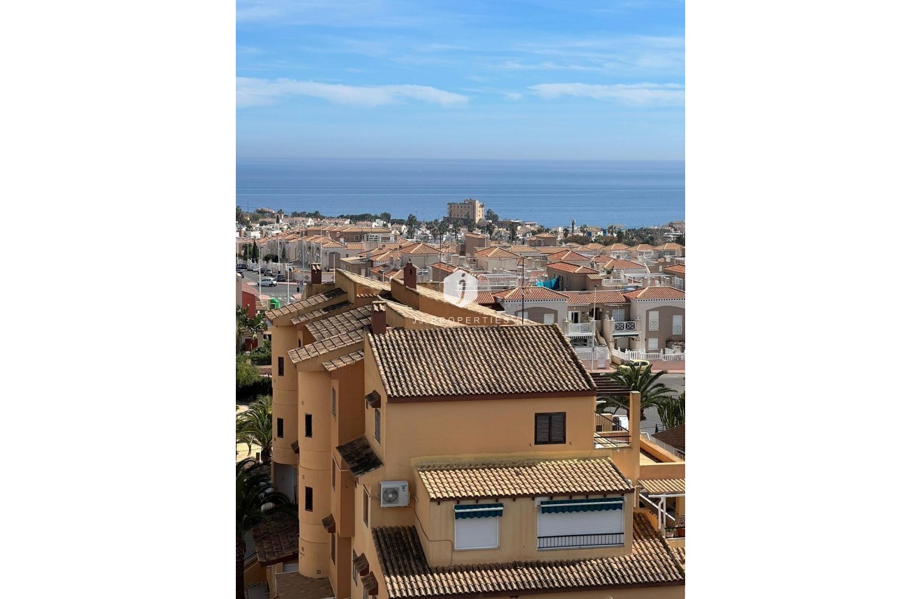 Tweedehands - Appartement / flat -
Torrevieja - aguas nuevas