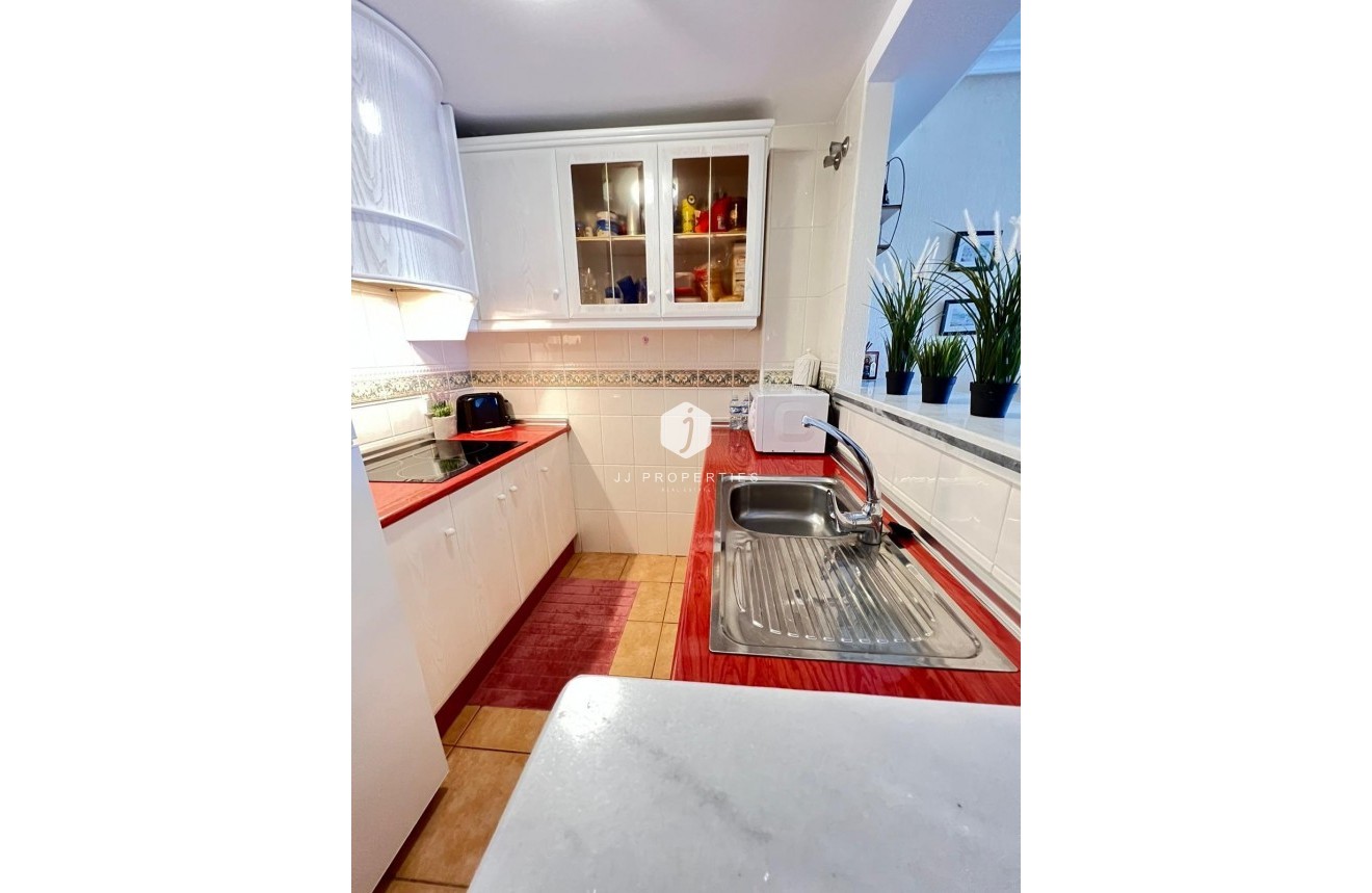 Tweedehands - Appartement / flat -
Torrevieja - aguas nuevas