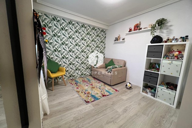 Tweedehands - Appartement / flat -
Torrevieja - aguas nuevas