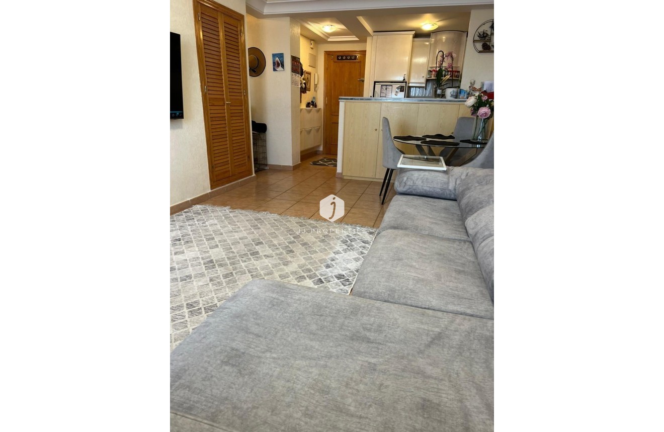 Tweedehands - Appartement / flat -
Torrevieja - aguas nuevas