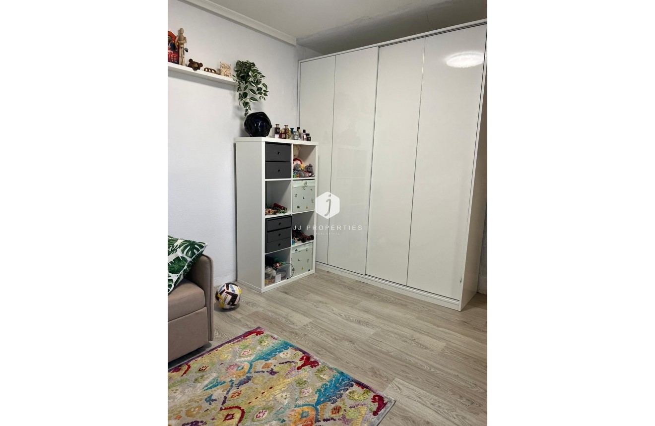 Tweedehands - Appartement / flat -
Torrevieja - aguas nuevas