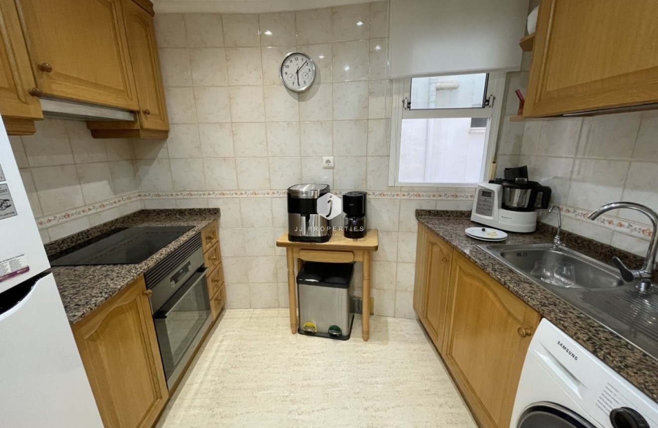 D'occasion - Appartement -
Torrevieja - Costa Blanca