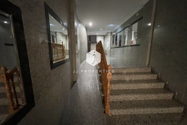 D'occasion - Appartement -
Torrevieja - Costa Blanca