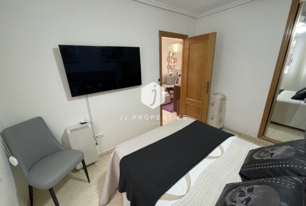 D'occasion - Appartement -
Torrevieja - Costa Blanca