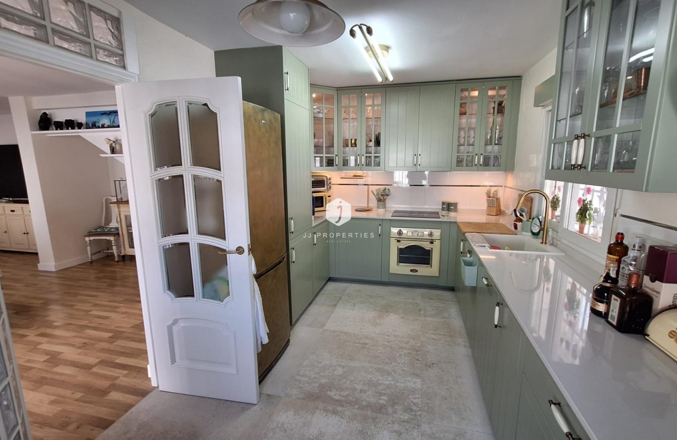 D'occasion - Villa -
Torrevieja - Los Balcones - Los Altos del Edén