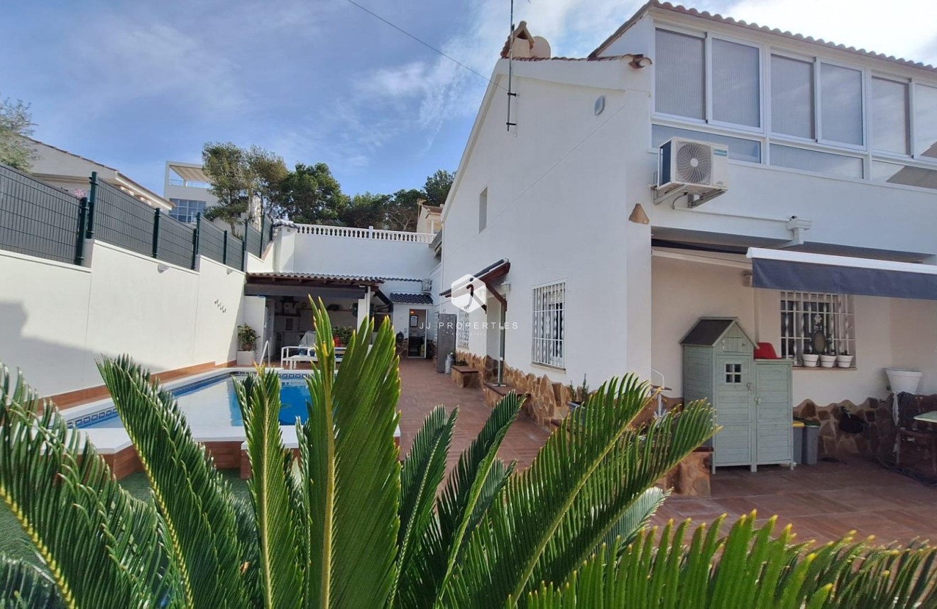 D'occasion - Villa -
Torrevieja - Los Balcones - Los Altos del Edén