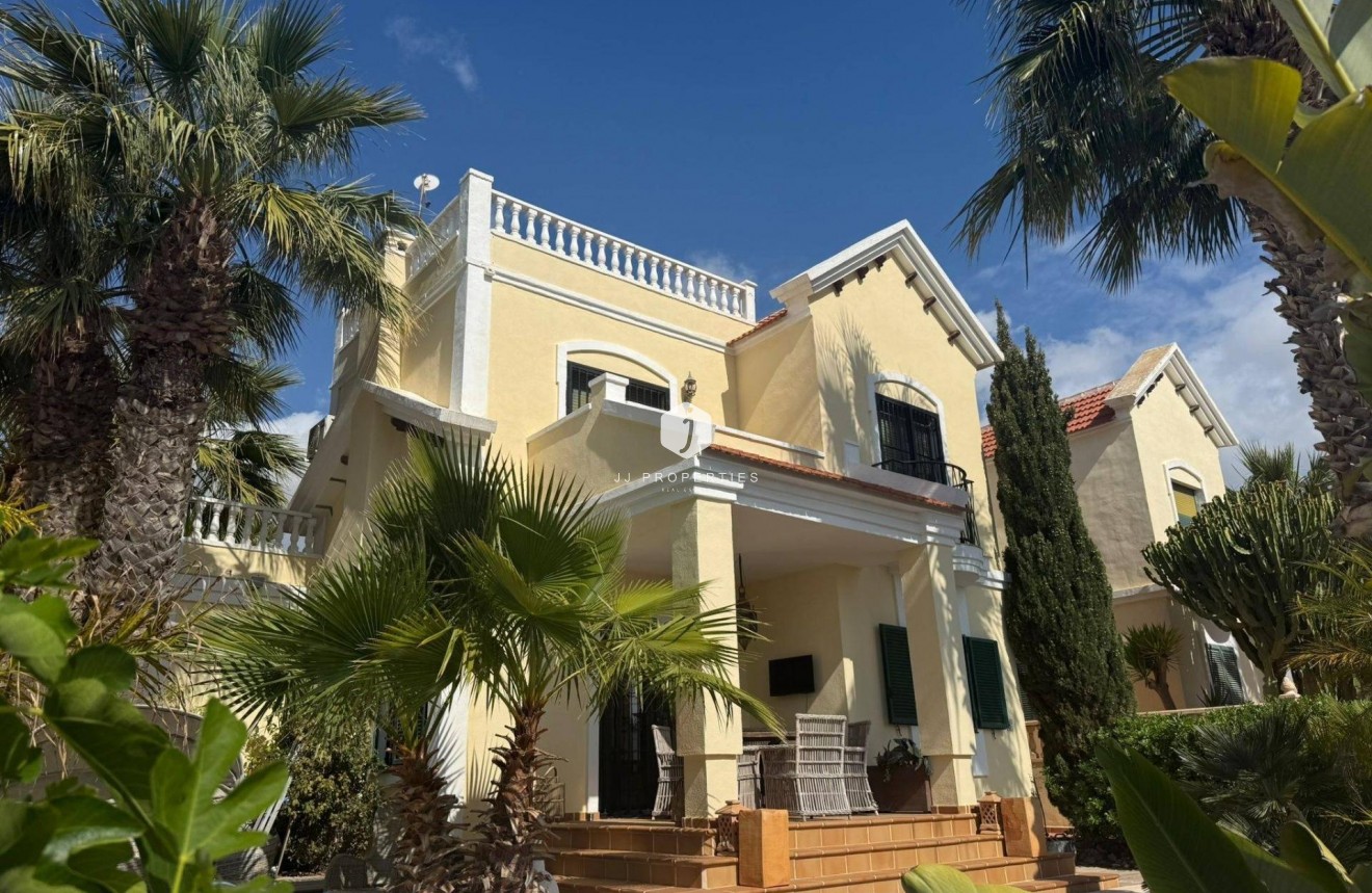 Z drugiej ręki - Villa -
Orihuela Costa - Lomas De Cabo Roig-los Dolses