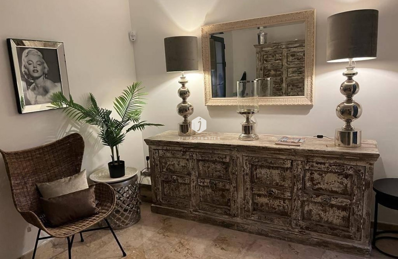 Z drugiej ręki - Villa -
Orihuela Costa - Lomas De Cabo Roig-los Dolses