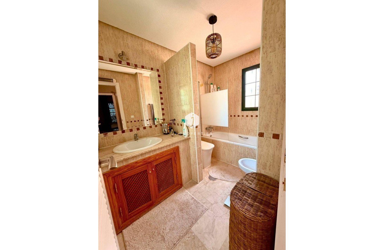 Z drugiej ręki - Villa -
Orihuela Costa - Lomas De Cabo Roig-los Dolses