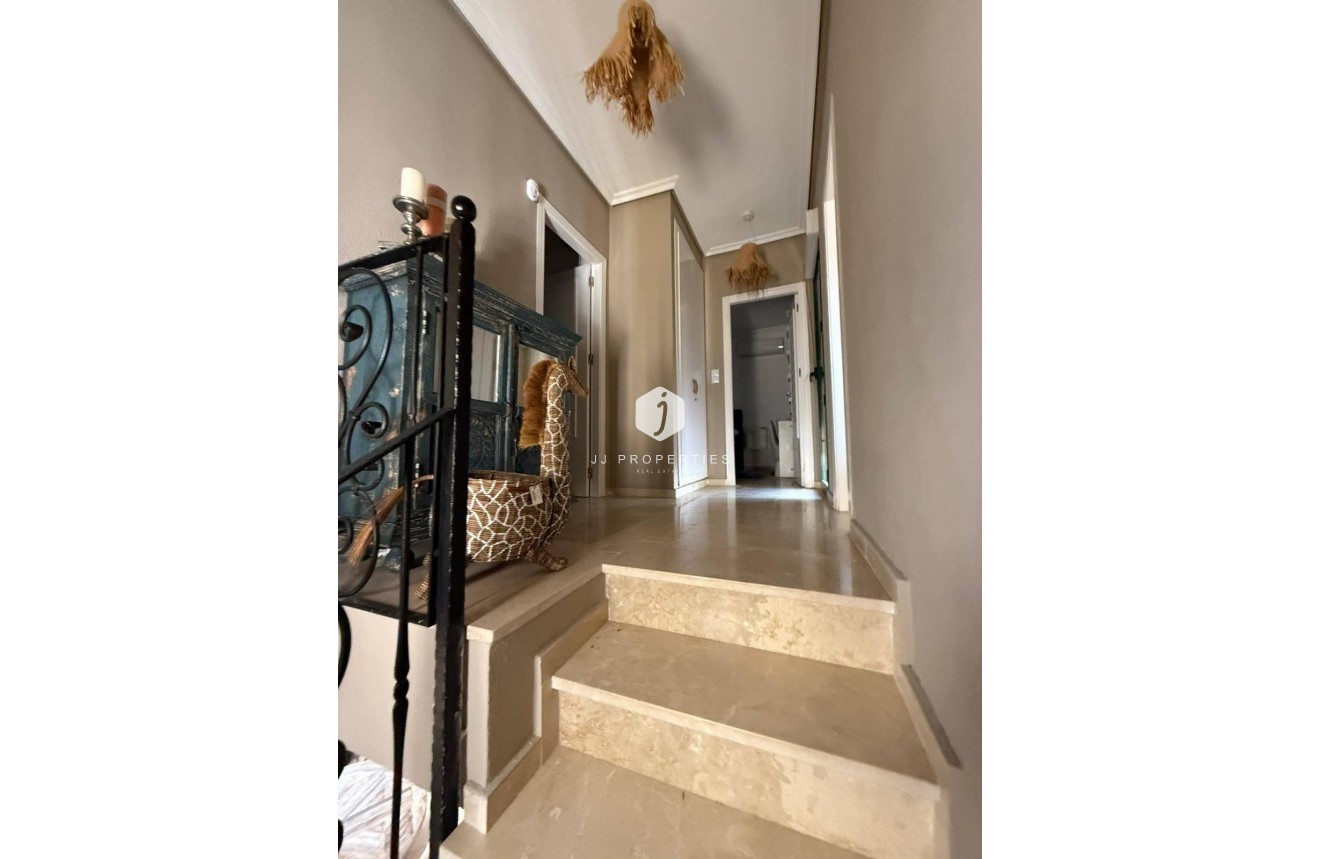 Z drugiej ręki - Villa -
Orihuela Costa - Lomas De Cabo Roig-los Dolses