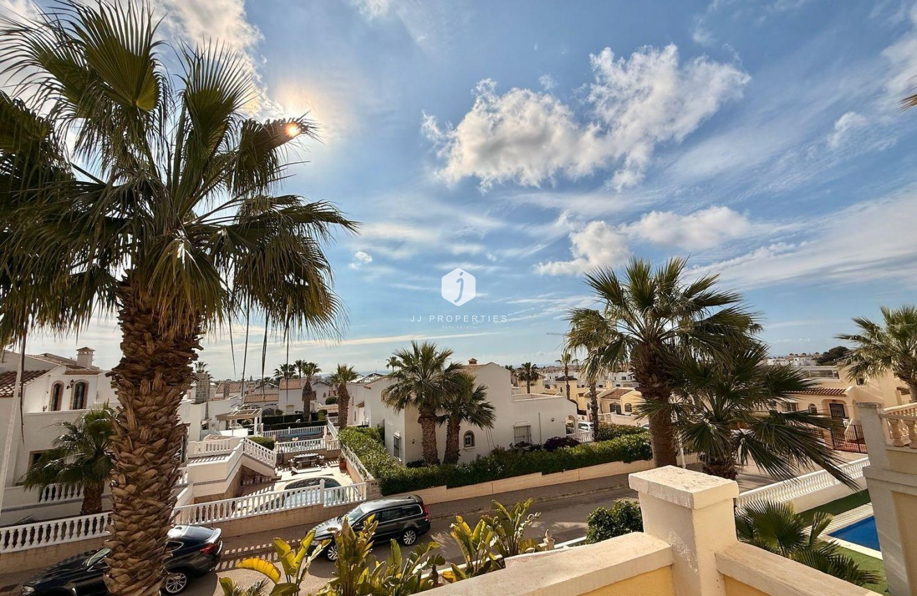 Z drugiej ręki - Villa -
Orihuela Costa - Lomas De Cabo Roig-los Dolses