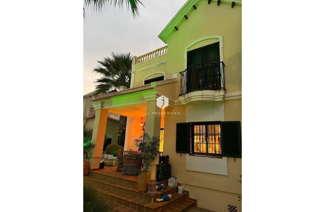 Z drugiej ręki - Villa -
Orihuela Costa - Lomas De Cabo Roig-los Dolses