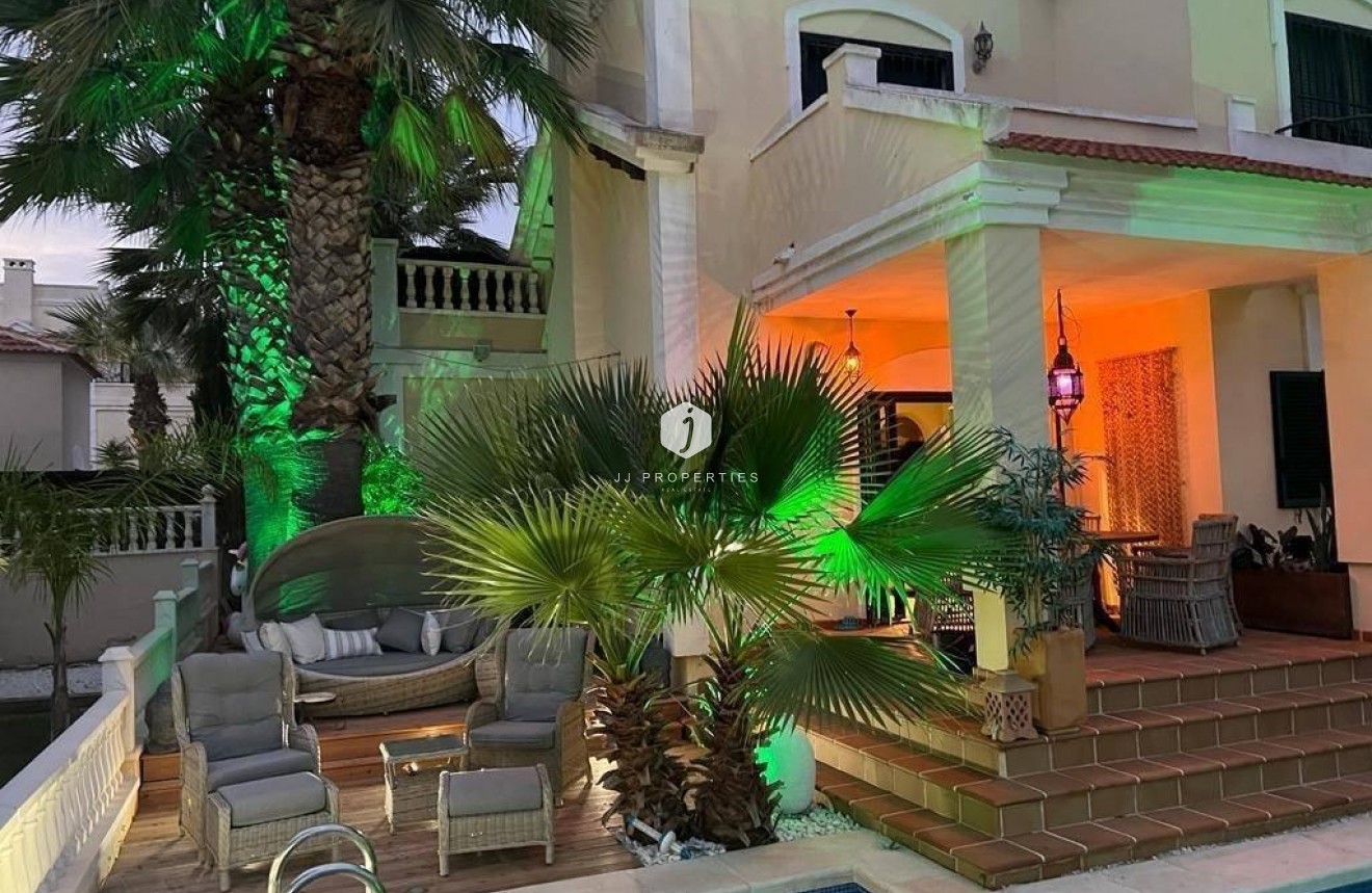 Z drugiej ręki - Villa -
Orihuela Costa - Lomas De Cabo Roig-los Dolses