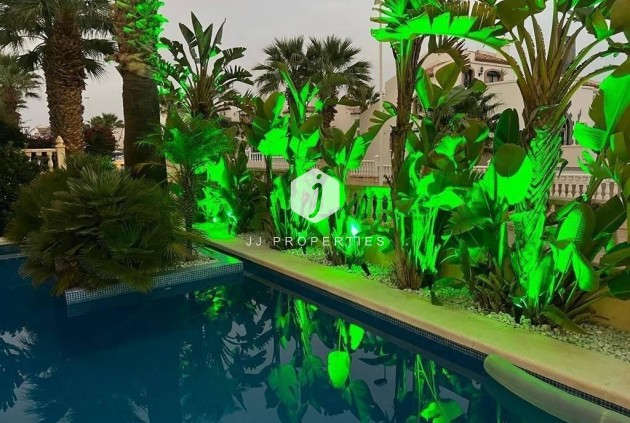 Z drugiej ręki - Villa -
Orihuela Costa - Lomas De Cabo Roig-los Dolses