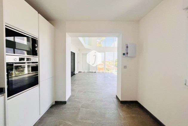 Tweedehands - Villa -
Los Balcones - Costa Blanca