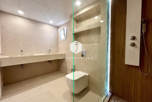 Tweedehands - Villa -
Los Balcones - Costa Blanca