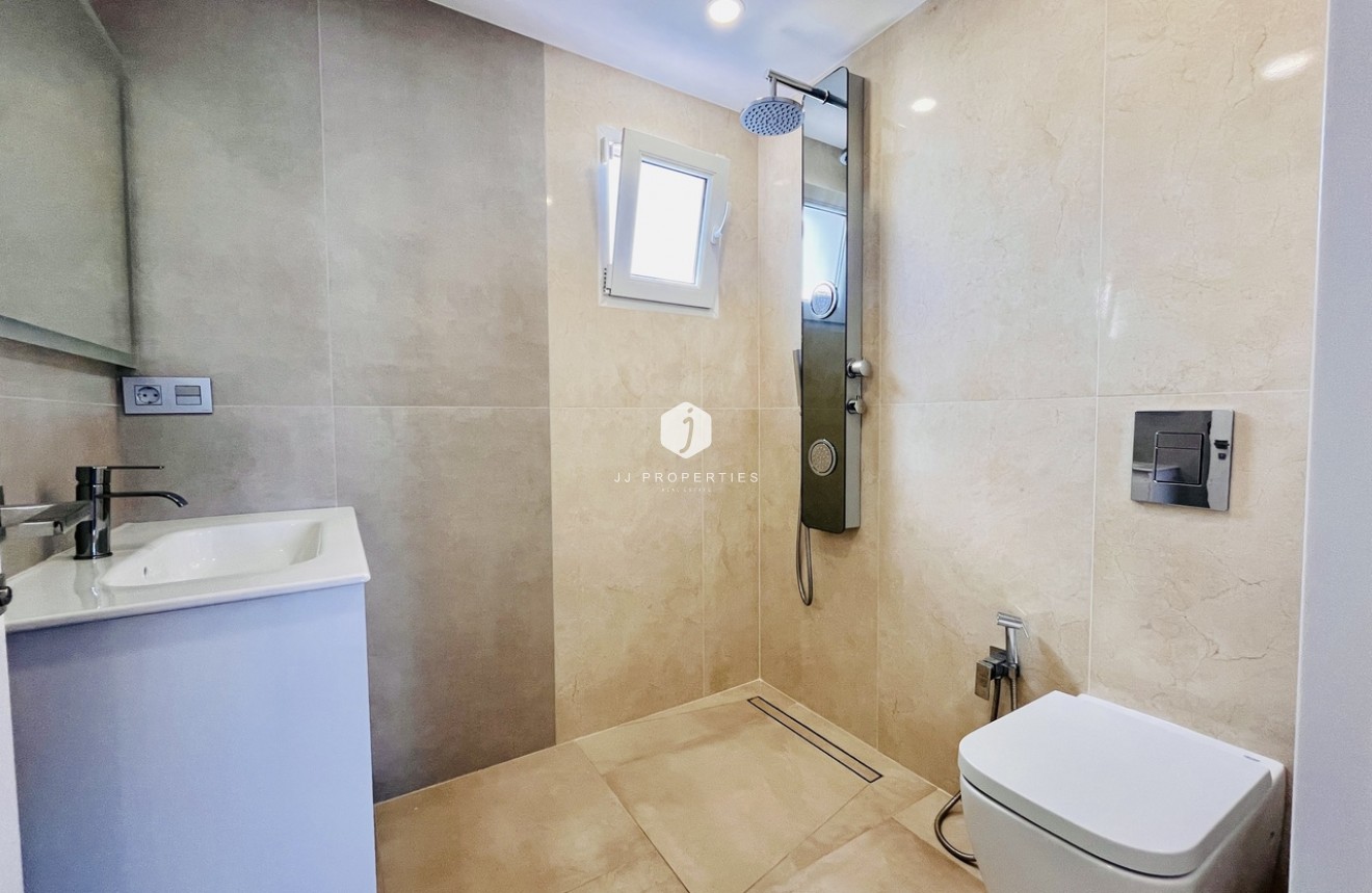 Tweedehands - Villa -
Los Balcones - Costa Blanca