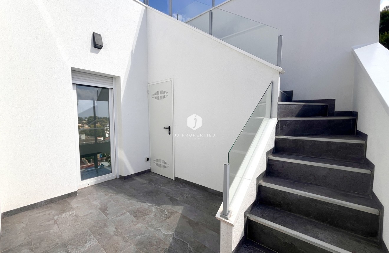 Tweedehands - Villa -
Los Balcones - Costa Blanca