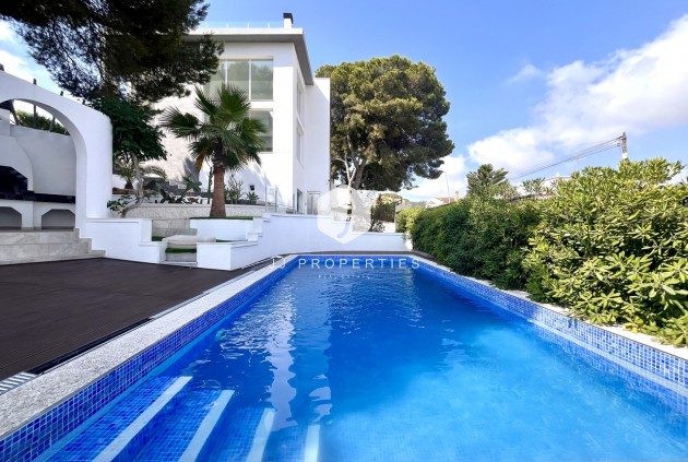 Tweedehands - Villa -
Los Balcones - Costa Blanca