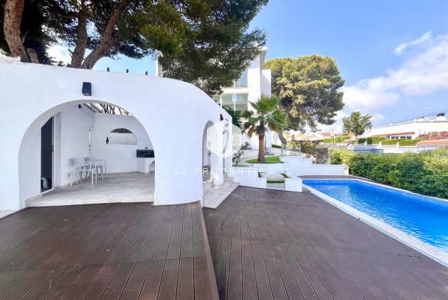 Tweedehands - Villa -
Los Balcones - Costa Blanca