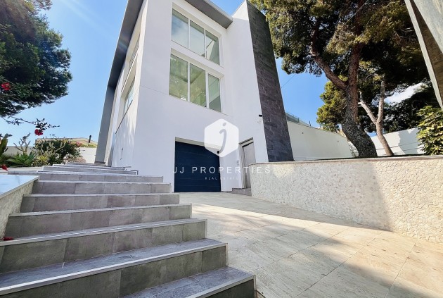 Tweedehands - Villa -
Los Balcones - Costa Blanca