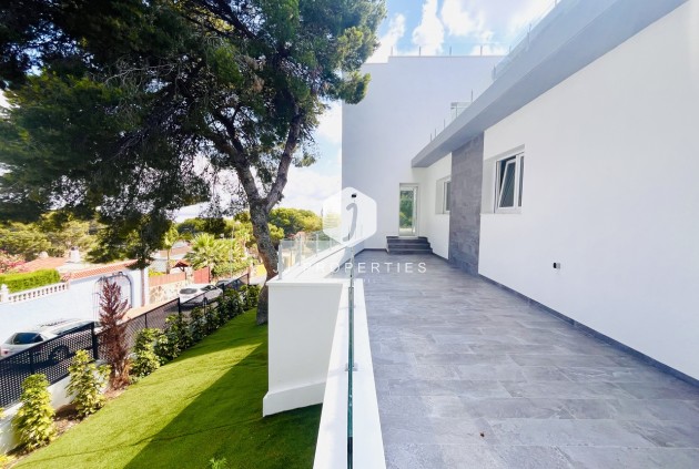 Tweedehands - Villa -
Los Balcones - Costa Blanca