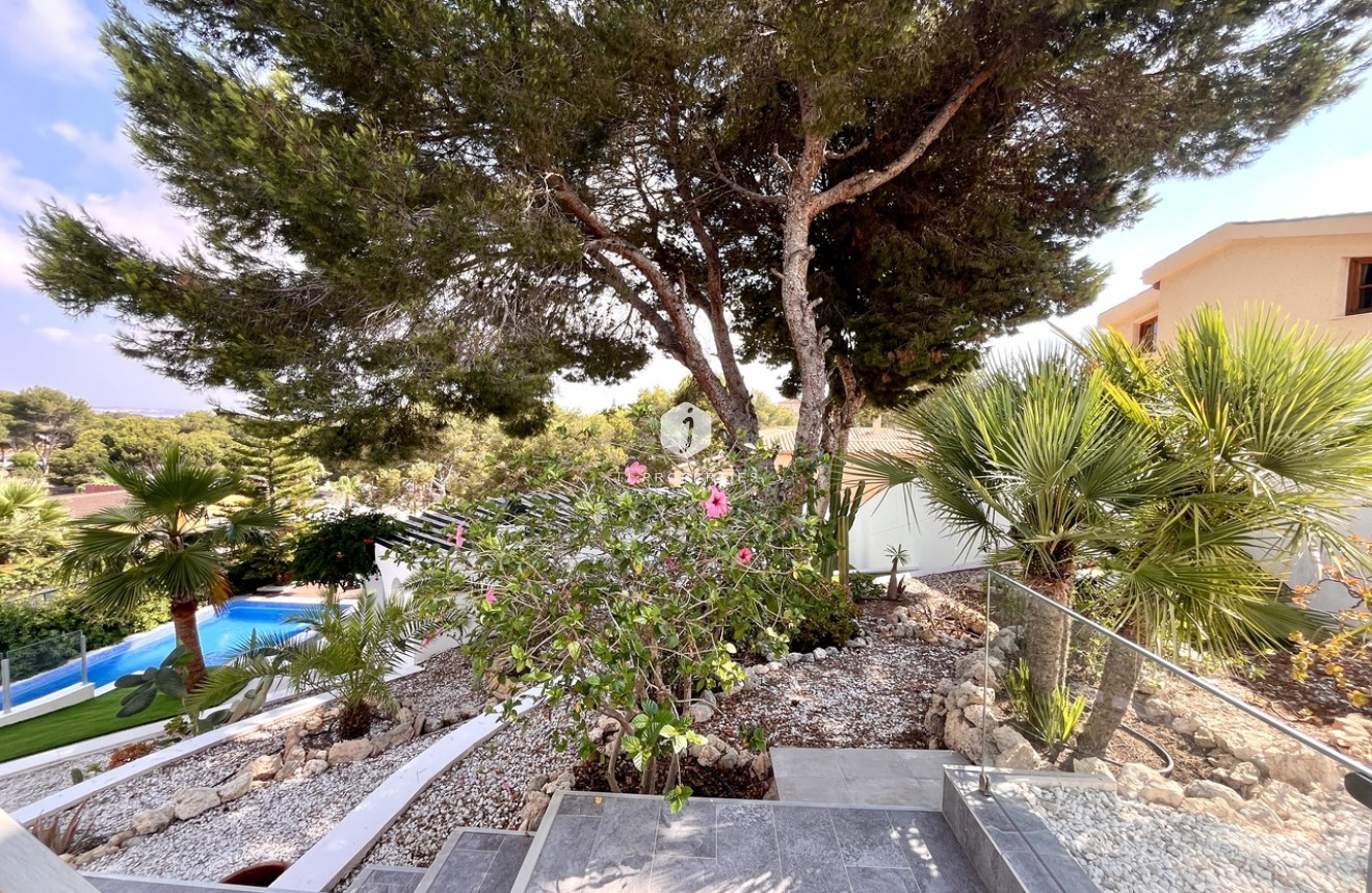 Tweedehands - Villa -
Los Balcones - Costa Blanca