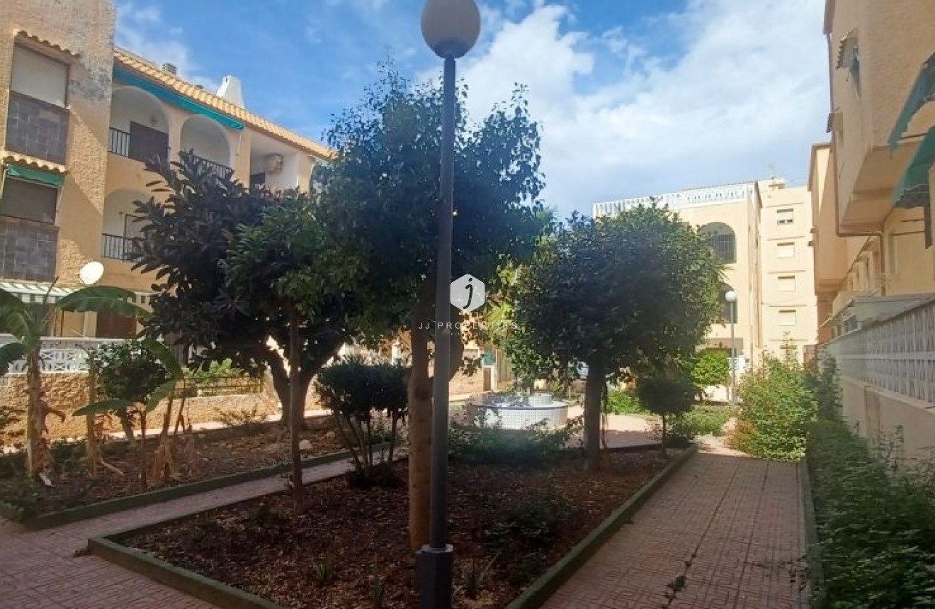 Tweedehands - Bungalow -
Torrevieja - Costa Blanca