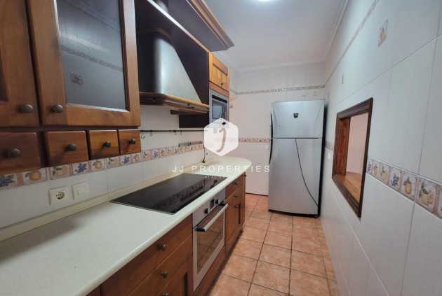 Tweedehands - Bungalow -
Torrevieja - Playa de los Locos