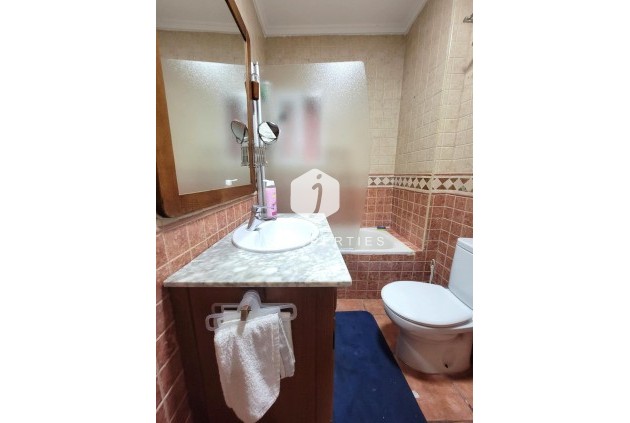 Tweedehands - Bungalow -
Torrevieja - Playa de los Locos